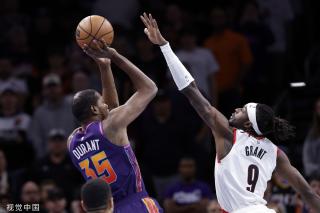 中的中场球 中的中场球