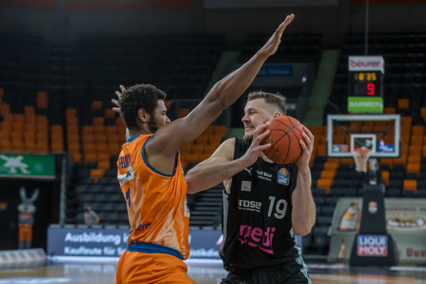 但外战却难 但外战却难