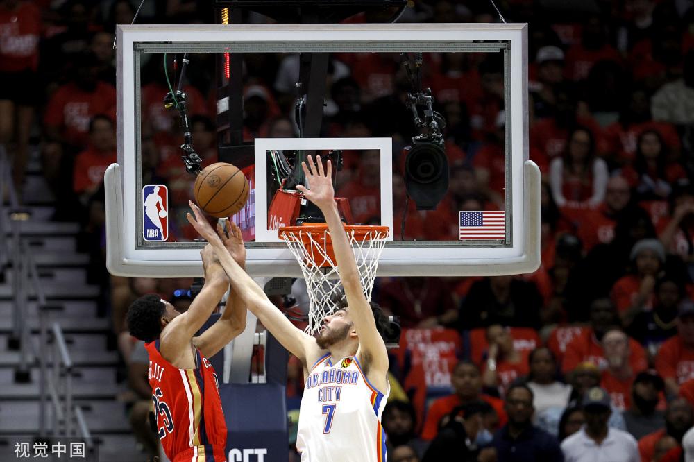 借身份为球 借身份为球